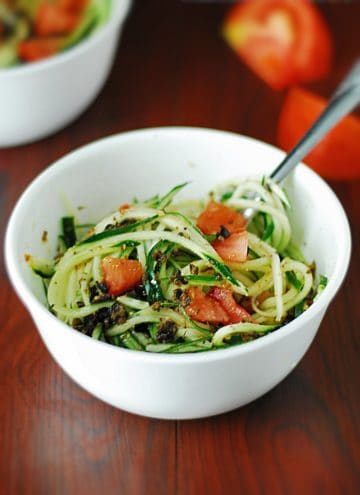 Cucumber Pasta Salad - Healthy, fresh and delicious cucumber pasta with delicious tomatoes. Perfect for low carb and low calorie.