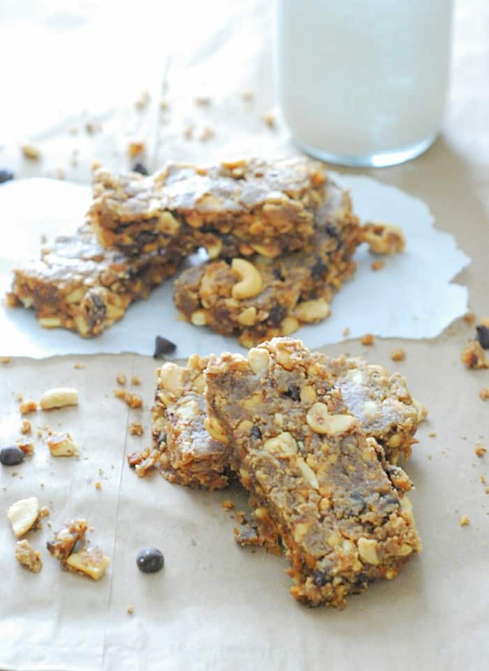 Low Carb Peanut Butter Breakfast Bars - So good with a cup of coffee or glass of almond milk!